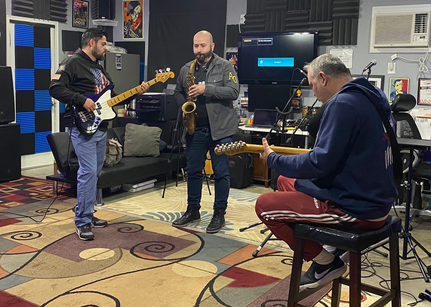 Charlotte: banda realza la diversidad musical latina con nuevo álbum